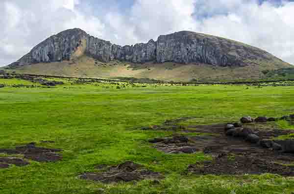 01 - Chile - isla de Rapa Nui o Pascua - Rano Raraku - panoramica